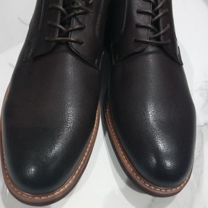 Mens shoes size 13